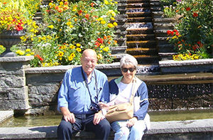 胰腺癌幸存者50年与他的妻子在德国度假